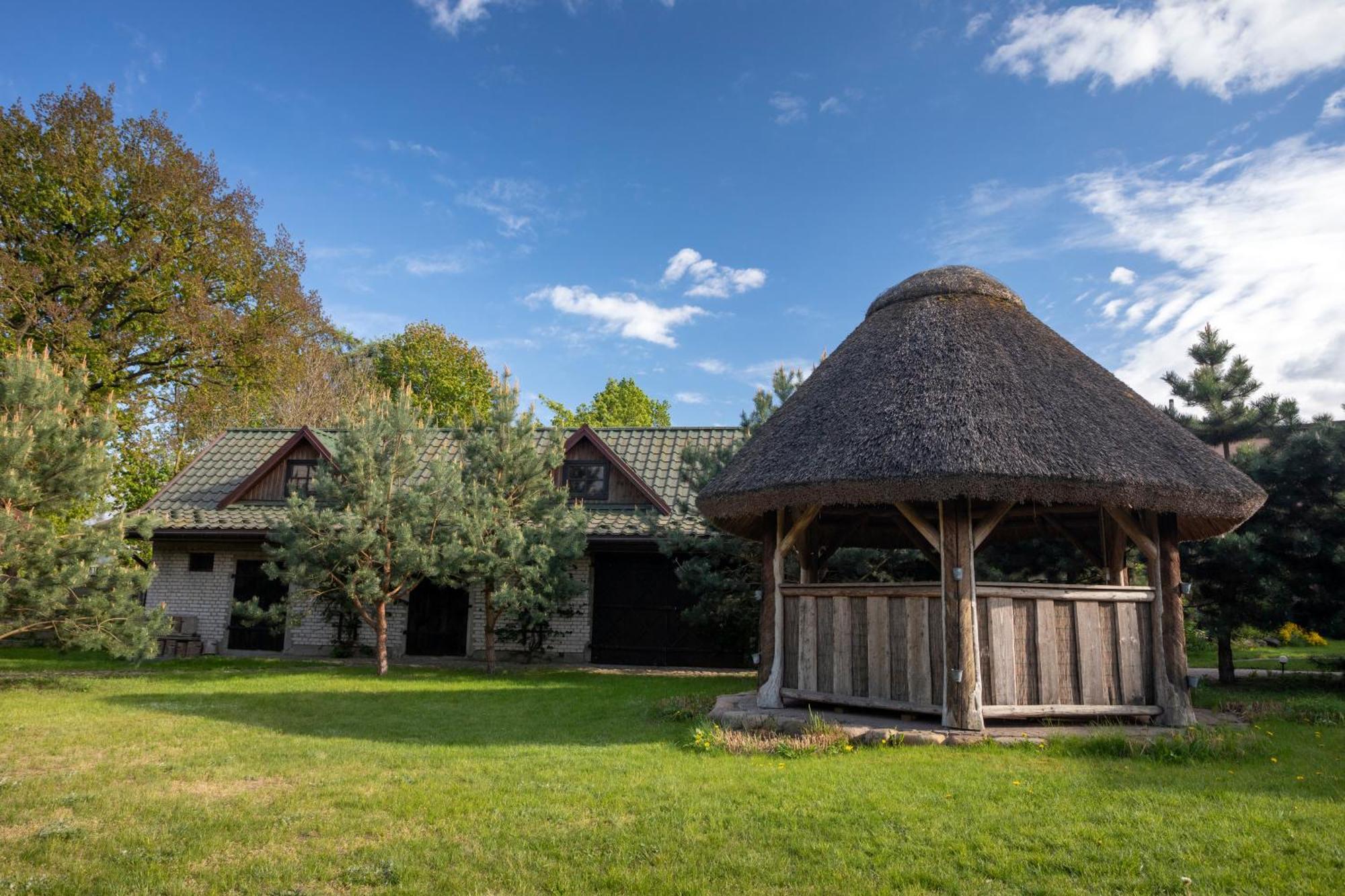 Dom Pod Lipa Villa Jaminy Bagian luar foto