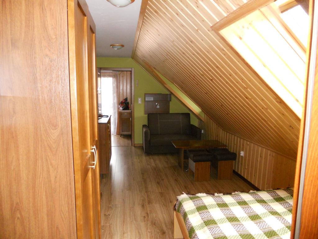 Dom Pod Lipa Villa Jaminy Bagian luar foto