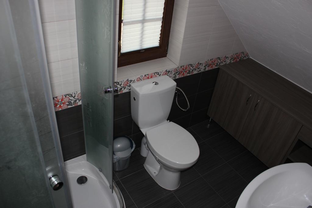 Dom Pod Lipa Villa Jaminy Bagian luar foto