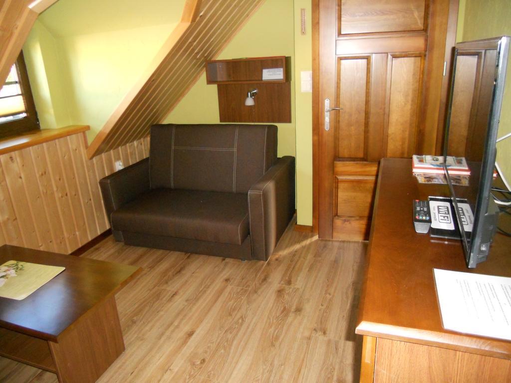 Dom Pod Lipa Villa Jaminy Bagian luar foto